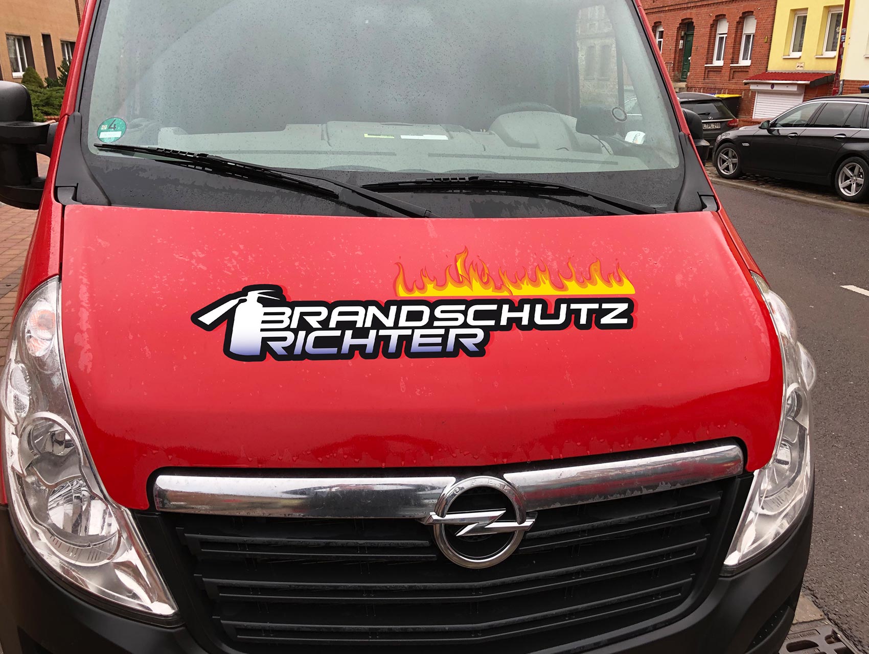 Brandschutz - Richter - Instandhaltung von Brandschutz- türen und Feststellanlagen